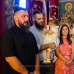 Ο νονός, ο Νίκος με την Αλίνα και η Χριστίνα στην αρχή του μυστηρίου