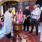 Η χάλκινη κολυμβήθρα και η οικογένεια της Αλίνας στην Αγία Παρασκευή Αγρινίου